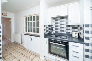 kitchen- click for photo gallery